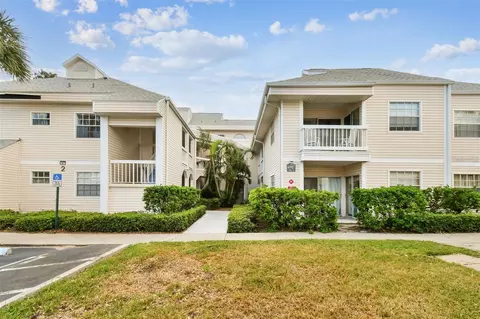 6907 Stonesthrow Cir N #2102, Saint Petersburg, FL 33710