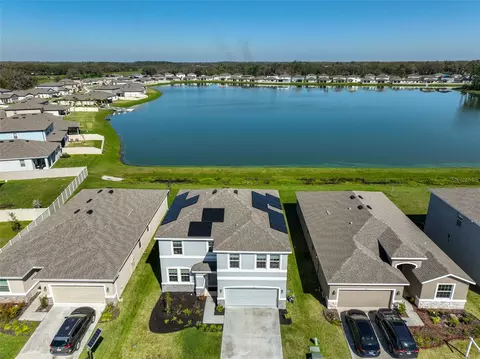 1407 Tropical Oasis Ave, Plant City, FL 33565