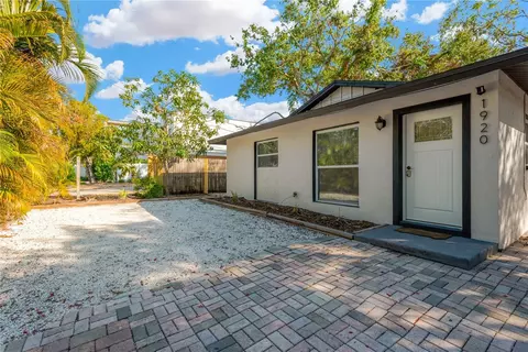 1920 9th St #2, Sarasota, FL 34236