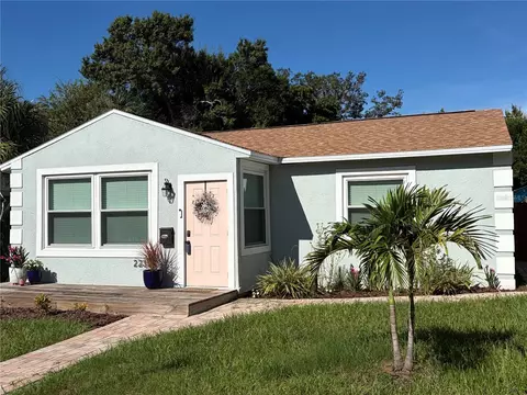 2235 20th St S, Saint Petersburg, FL 33712