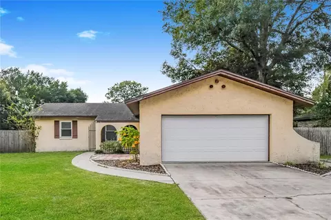 6118 Post Oak Rd W, Jacksonville, FL 32277
