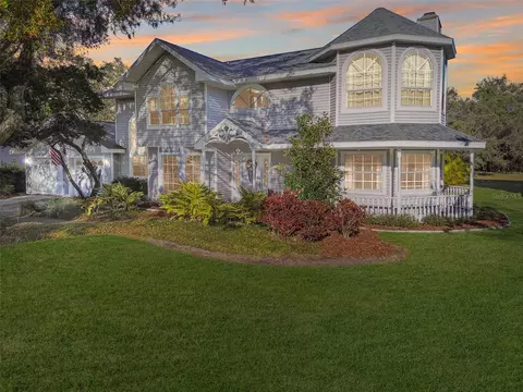 979 Weathersfield Dr, Dunedin, FL 34698