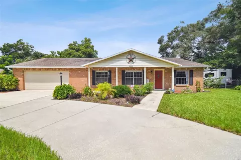 1805 Parkwood Dr, Valrico, FL 33594