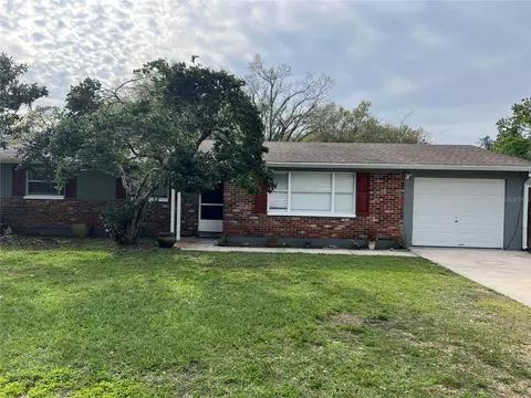 16240 Lake Palm Dr, Lutz, FL 33549