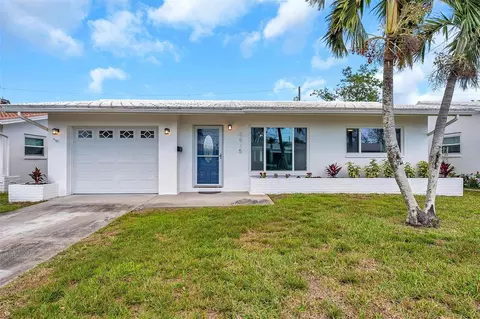 9915 39th St N #3, Pinellas Park, FL 33782