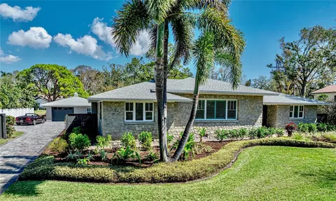 524 Park St S, Saint Petersburg, FL 33707