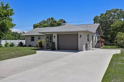 3456 Roslyn Rd, Venice, FL 34293