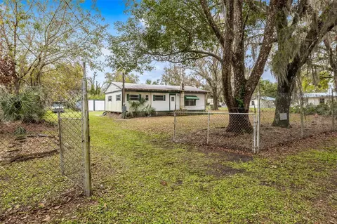 2605 Shady Grove Ln, Plant City, FL 33565