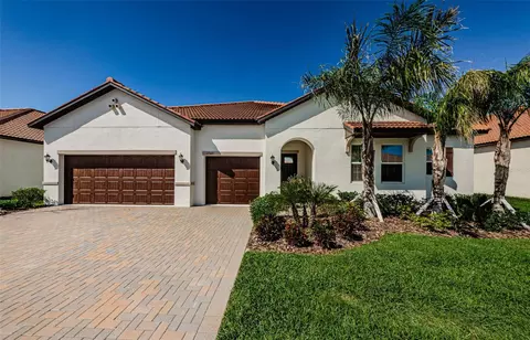 17105 Star Banks St, Wimauma, FL 33598