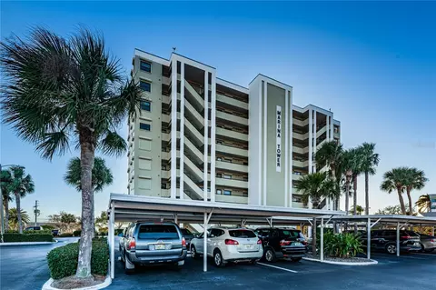 2530 Gary Cir #401, Dunedin, FL 34698