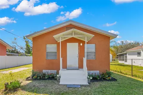 6103 Anna Ave, Gibsonton, FL 33534