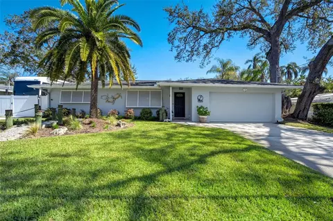 1009 Brookside Dr, Clearwater, FL 33764