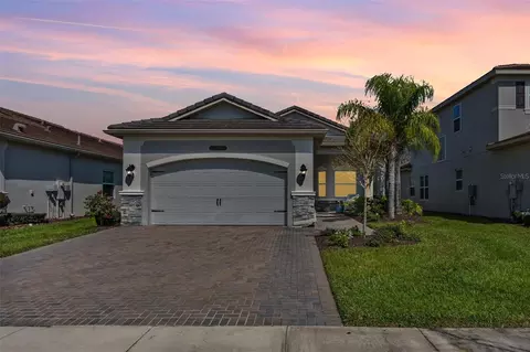 31046 Lindentree Dr, Wesley Chapel, FL 33543