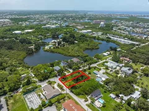 6307 Oelsner St #11&12, New Port Richey, FL 34652