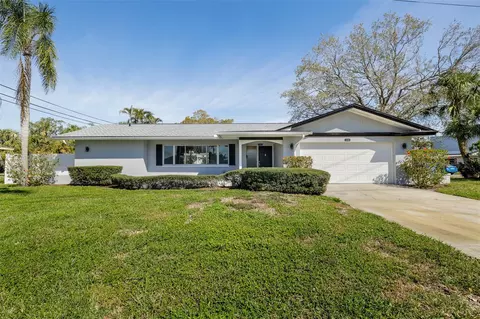 1465 40th Ave NE, Saint Petersburg, FL 33703
