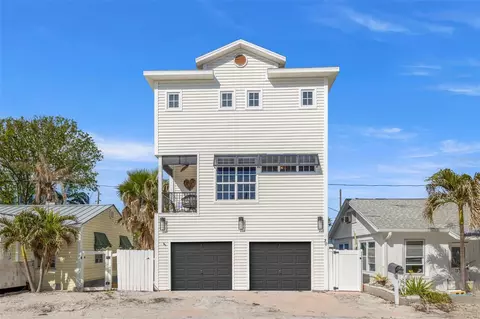 30 80th Ter, Treasure Island, FL 33706