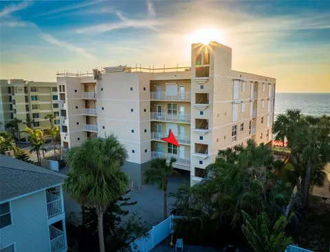 2 15th Ave #104, Indian Rocks Beach, FL 33785