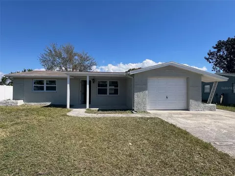 2016 Essex Dr, Holiday, FL 34691