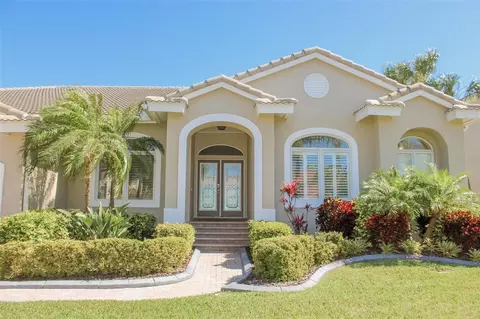 946 Allegro Ln, Apollo Beach, FL 33572