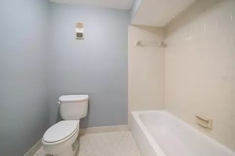 Bath - 700 Starkey Rd #1111, Largo, FL 33771 photo 5 of 5