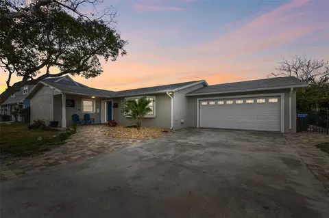 8448 Flagstone Dr, Tampa, FL 33615