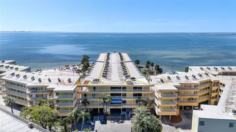 2506 N Rocky Point Dr #242, Tampa, FL 33607