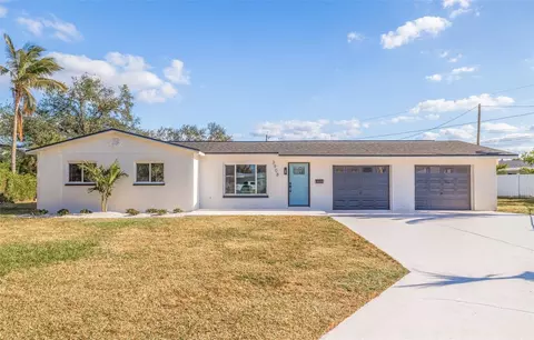 3908 Wahoo Dr SE, Saint Petersburg, FL 33705