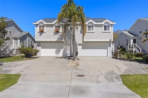 525 Oceanview Ave, Palm Harbor, FL 34683