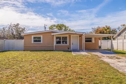 8792 93rd St, Seminole, FL 33777