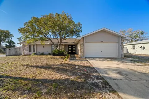 8001 Laurel Vista Loop, Port Richey, FL 34668