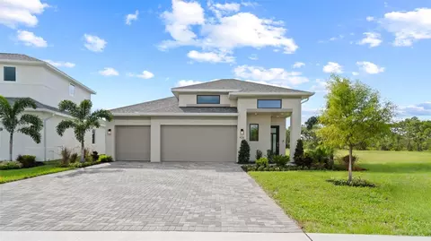 426 Sun Chaser Dr, Nokomis, FL 34275
