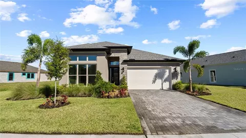 413 Sun Chaser Dr, Nokomis, FL 34275