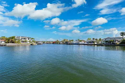 3906 Versailles Dr, Tampa, FL 33634