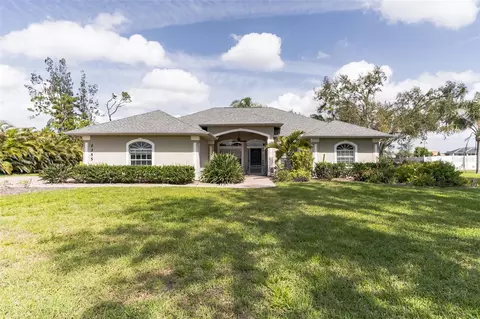 2355 Mission Valley Blvd, Nokomis, FL 34275