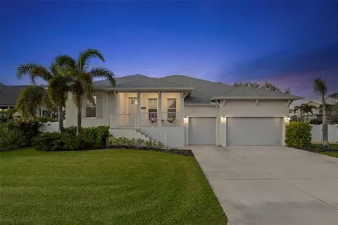 107 8th St E, Tierra Verde, FL 33715