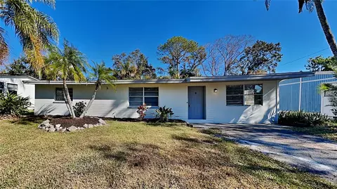 1625 St Catherine Dr W, Dunedin, FL 34698