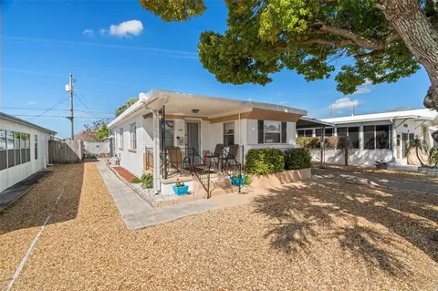 2129 Kepner Dr, Holiday, FL 34691