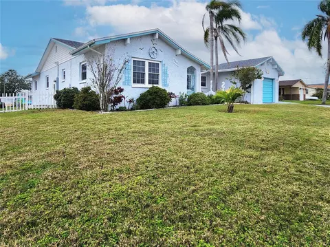 13801 Plumosa Ave, Hudson, FL 34667