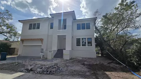 1105 W Peninsular St, Tampa, FL 33603