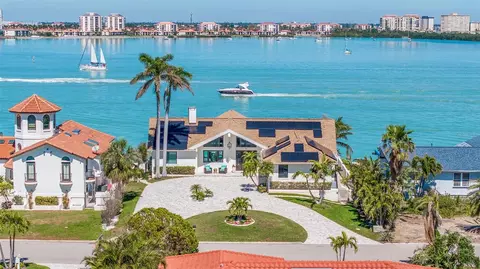 173 1st St W, Tierra Verde, FL 33715
