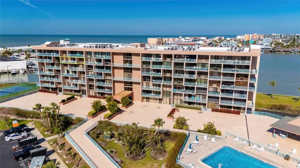 View/Area - 1 Key Capri #604W, Treasure Island, FL 33706 photo 2 of 11