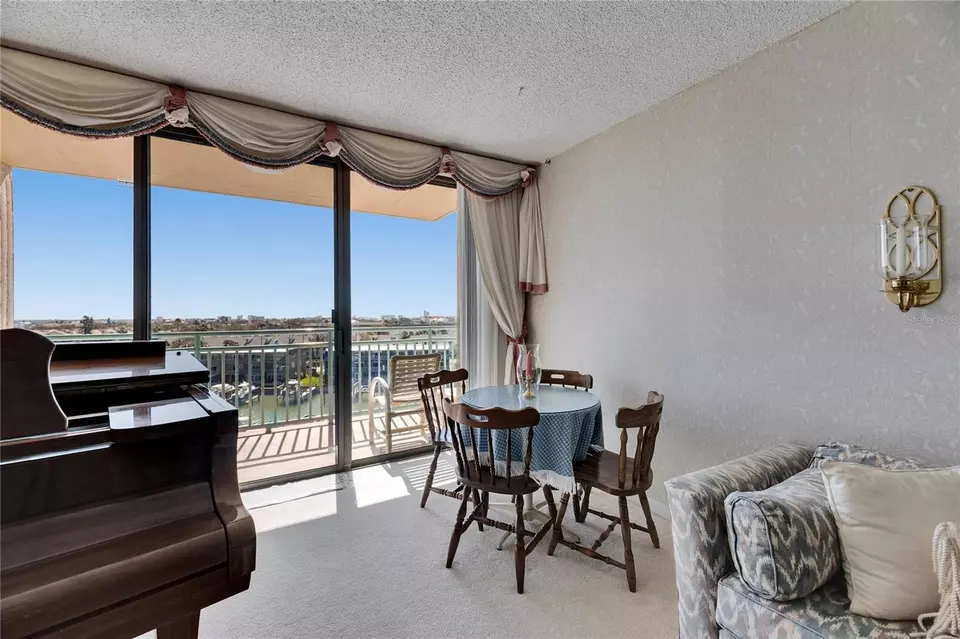 Dining - 1 Key Capri #604W, Treasure Island, FL 33706 photo 7 of 7