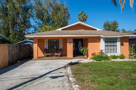 4156 Iola Dr, Sarasota, FL 34231