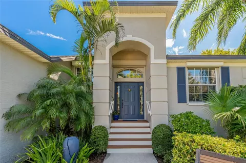 1006 Osprey Ct, Tarpon Springs, FL 34689