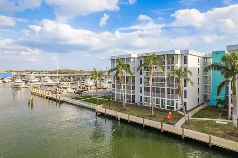 4904 38th Way S #316, Saint Petersburg, FL 33711