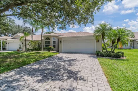 1618 Nantucket Dr, Sun City Center, FL 33573