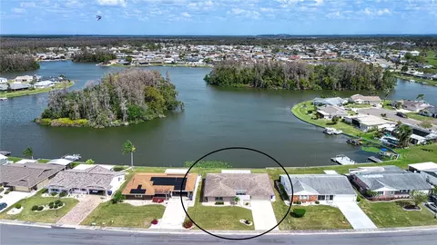 1609 Bunker Hill Dr, Sun City Center, FL 33573
