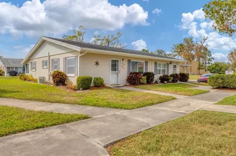 2202 Clubhouse Dr #177, Sun City Center, FL 33573