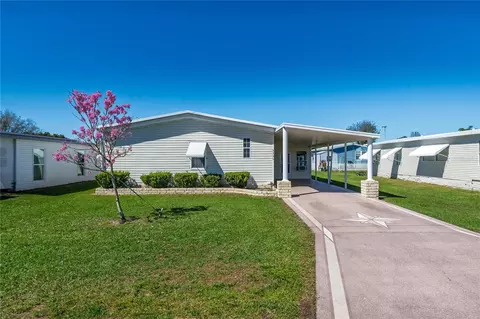 5335 Powhattan St, Zephyrhills, FL 33542