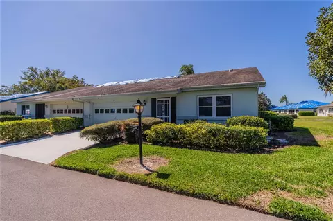 2720 Lancaster Dr, Sun City Center, FL 33573
